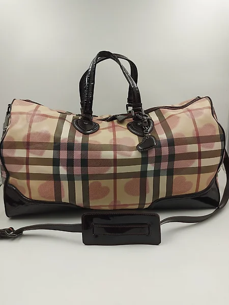 Bolsos Burberry Burdeos Compra objetos unicos. Ahora en subasta a la venta Catawiki