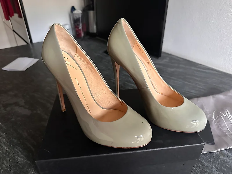 Prada tacchi discount