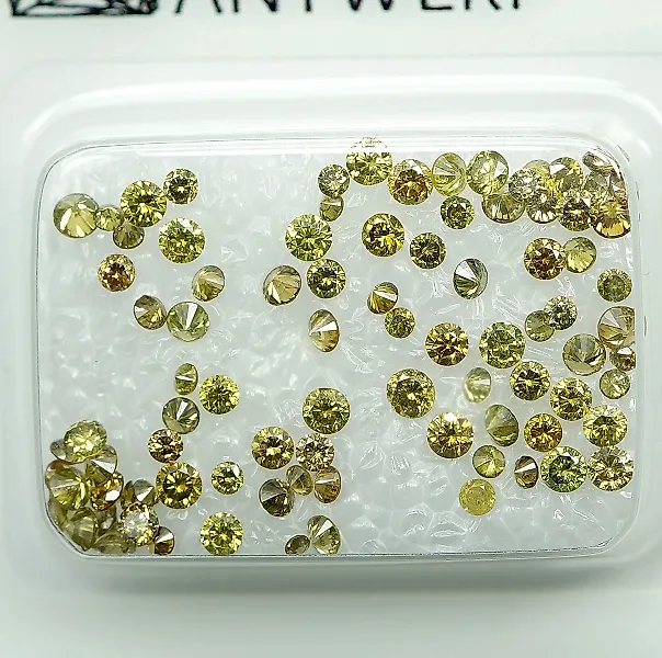 90 pcs Diamond  (Colour-treated)  - 1.39 ct - Round - Fancy Yellowish Orange - VS1, I1 - Gem Report Antwerp (GRA)