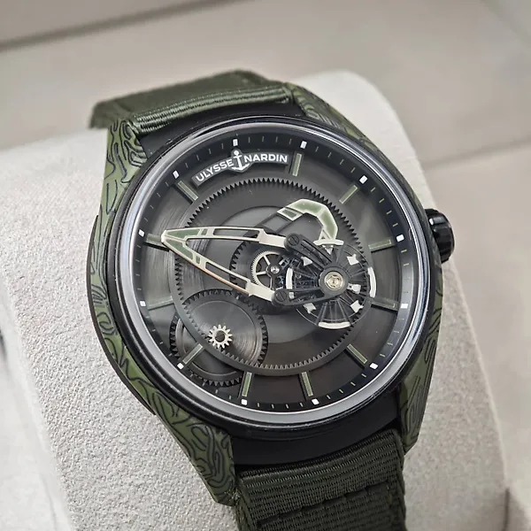 Ulysse Nardin - Freak X OPS Khaki Green Carbon Magma - 2303-270-2A-KAKI/0B - Men - 2025