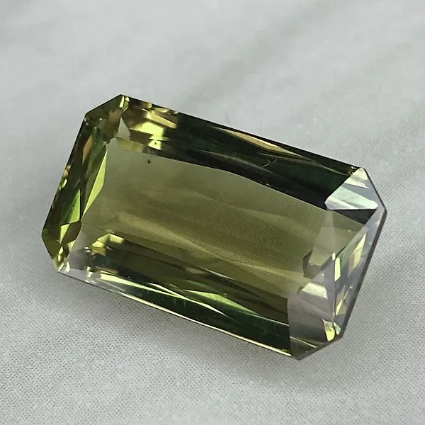 Yellow, Green, Pink, Orange Diaspore  - 14.48 ct - International Colored Gemstone Association (ICA GemLab) - Natural diaspore