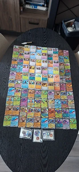 Pokémon - 2500 Bulk cards Holo