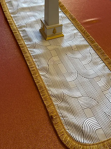 san leucio - sanleuciotopquality - Centrepiece - Exclusive silk table runner and centerpiece in pearl gray.  - silk blend