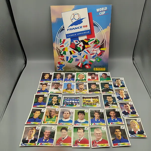 Panini Panini France 98 – Album FIFA World Cup 1998 + 33 stickers doubles – Édition française Incomplete album - Good (GD)