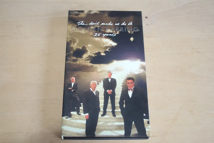 Golden Earring - The Devil Made Us Do It 35 Years- 4 x CDs - CD box set - 2000