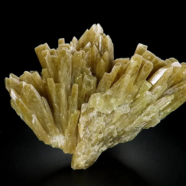 Baryte -  Maine mine, Cordesse, Morvan, France - Height: 14.5 cm - Width: 11 cm- 1012 g