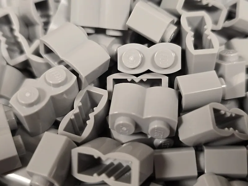 LEGO Pieces - New Brick 1 x 2 Light Bluish Gray log profile 500pcs