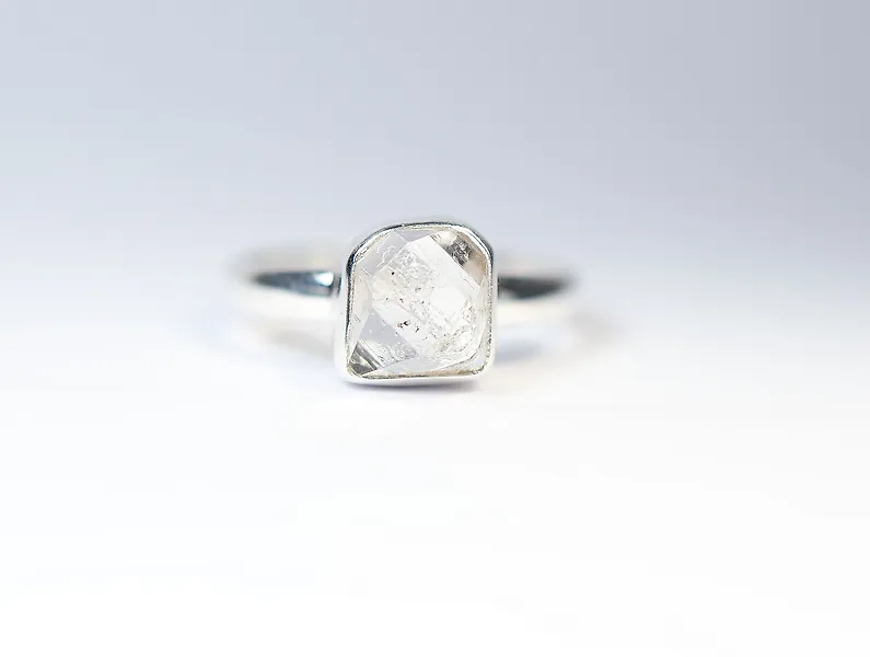 Herkimer Diamond Ring / new- 2.9 g - (1)