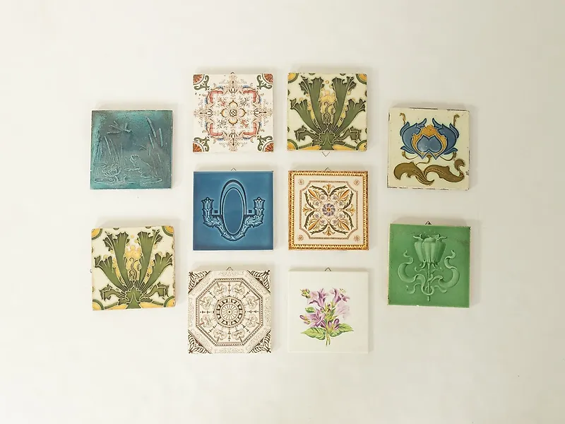 Art Nouveau Tile (10) - Florals and Ornaments - Art Nouveau - 1850-1900 - Antique Ornamental Tiles