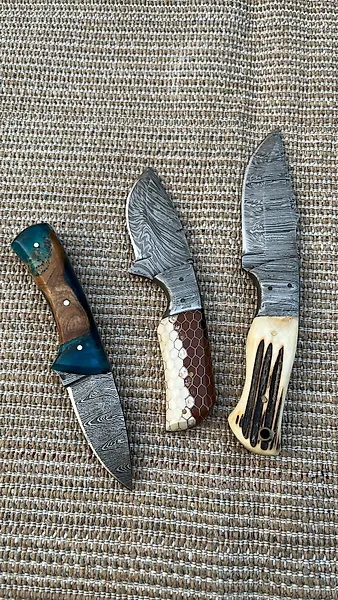 K Romain - Kitchen knife -  K Romain's Signature Kitchen Knives – Carving and Cutting Knives - Forged Steel, Resin Scales, Horn - France - Designer Edition