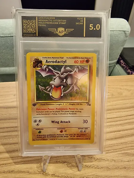 Pokémon - 1 Graded card - Aerodactyl 1/62 Pre-release, First edition, Foil - AP Grading 5 - Heart Gold Soul Silver (HGSS) - Authenticated and not graded