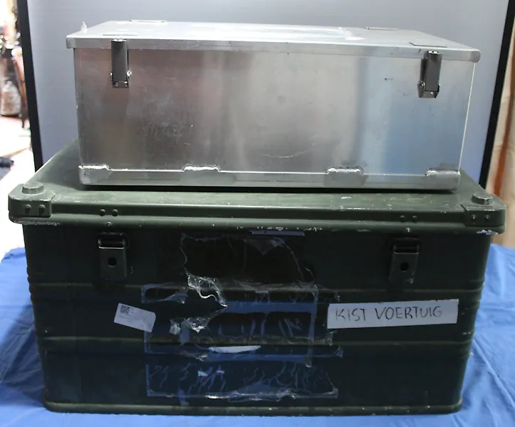 Netherlands - 2 x Aluminium case Defence Netherlands - Military equipment