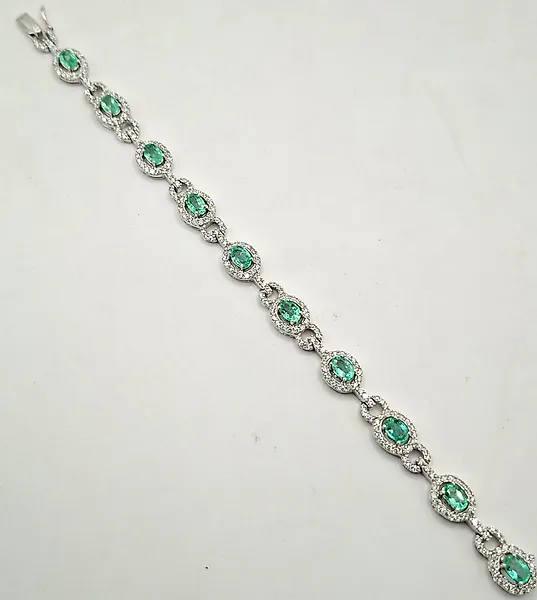 Bracelet - 18 kt. White gold -  7.03ct. tw. Emerald - Diamond