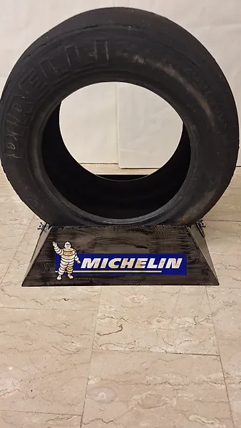 Gum Holder - Michelin