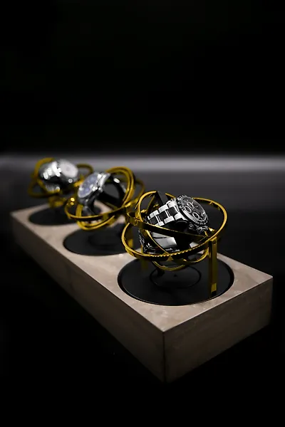 The Voyager III - Elbrus Horology - Marble Watch Winder - Limited Edition xxx/287 - Gold/Brown