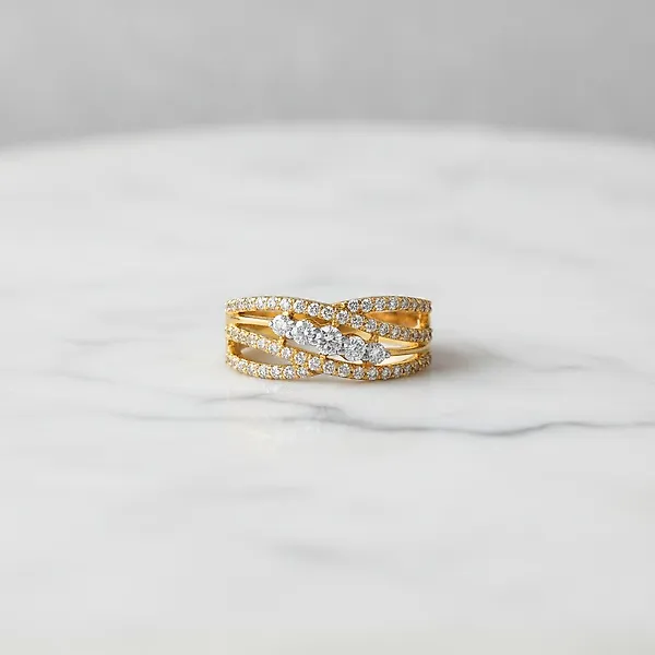 Ring - 14 kt. Yellow gold, Rhodium plated -  0.74ct. tw. Diamond (Natural)