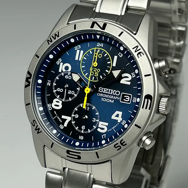 Seiko - Chronograph - Quartz - Compass Bezel - Navy Blue Dial - No reserve price - SND379P - Men - 2025+