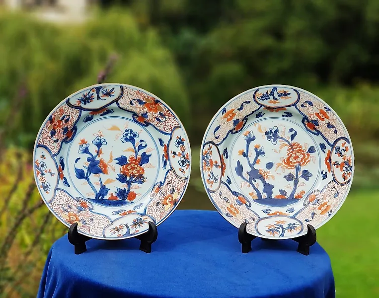 Pair of Antique Chinese Export Imari Porcelain Plates - Qianlong Period, 18th Century - Porcelain - China - Qianlong (1736-1795)