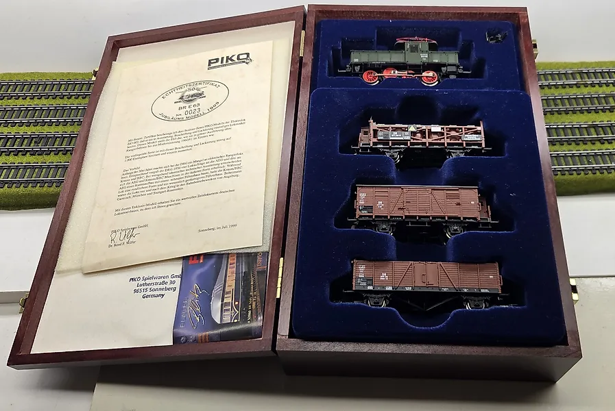 Piko H0 - 58103 - Train set (1) - Limited edition, anniversary set from 1999 - DB