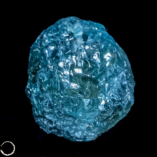 Blauer Diamant – Faszinierende Tiefe in intensivem Blau 1,3ct- 0.26 g