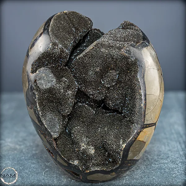 Natural septarian druse with calcite crystals - Of the highest quality- 5145.17 g