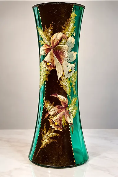 Vase  - polychrome enamelled glass