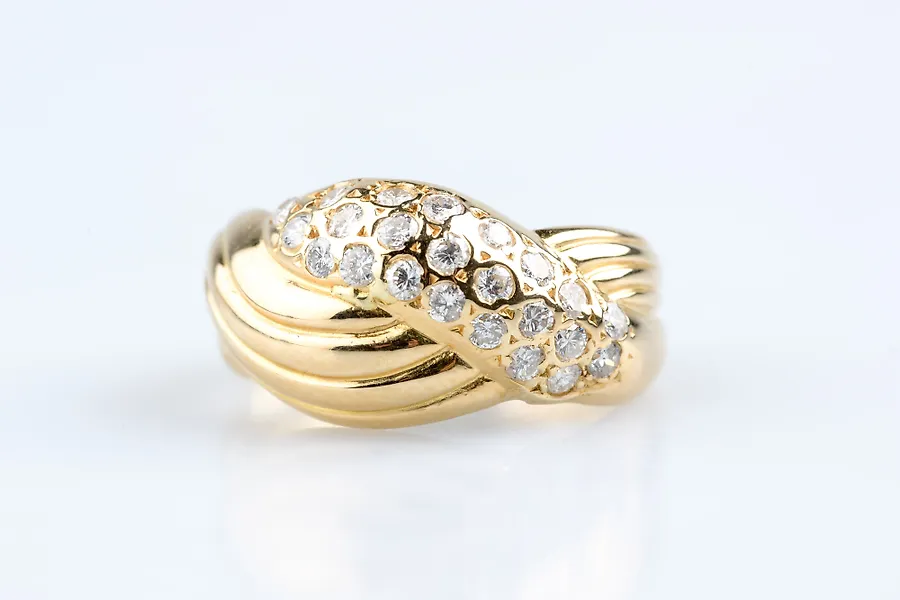 Ring - 18 kt. Yellow gold -  0.69ct. tw. Diamond (Natural)