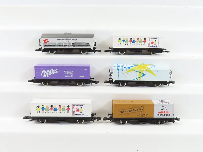 Märklin Z - Marklin ouwejaars geschenken, o.a. 1995-1996 en 1996-1997 - Model train freight carriage (6) - 6x 2-axle goods wagons with a closed wagon and container carriers, New Year’s gifts