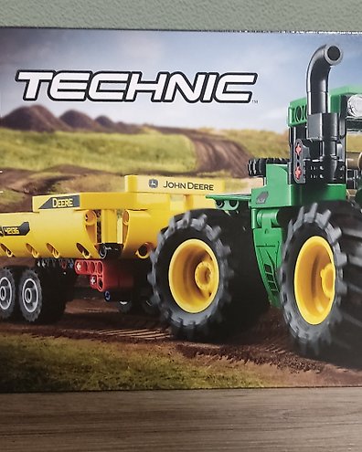 LEGO - Technic - 42136 - John Deere 9620R 4WD Tractor - Catawiki