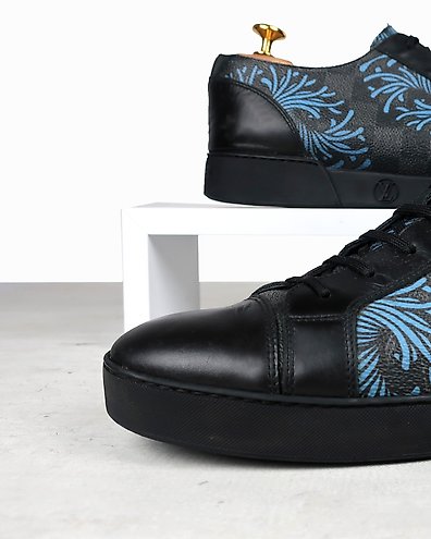 Louis Vuitton - Sneakers - Size: UK 7 - Catawiki