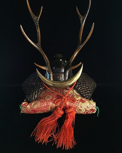 44cm helmet online