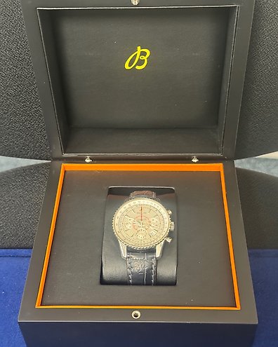 Breitling Navitimer Montbrillant B01 limited edition 2000 pieces