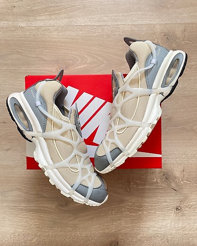 Nike silver 43 clearance