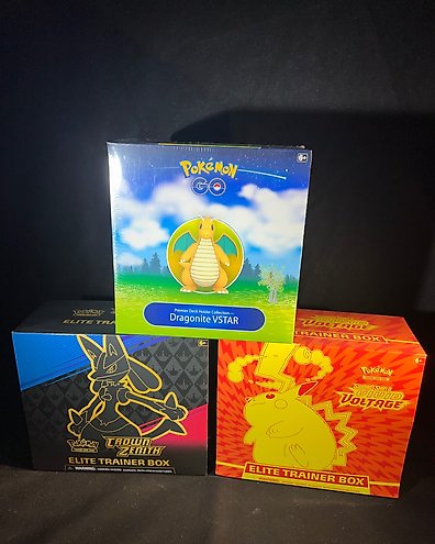 ETB Elite Trainer Box Cartes Pokémon Collection 151 Ecarlate et