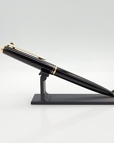 Montblanc charles store dickens fountain pen