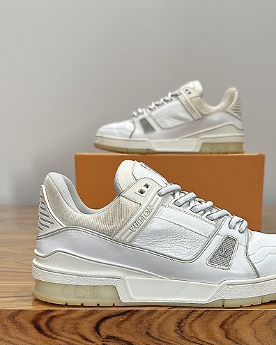 Louis Vuitton - LV Skate - Sneakers - Size: EU 44, EU 44.5 Louis Vuitton - LV Skate - Sneakers - Size: EU 44, EU 44.5