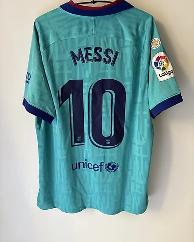 Messi football kit 2019 sales