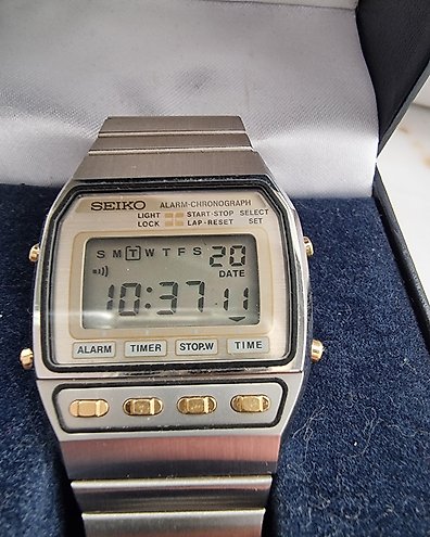 Seiko Chronograph Quartz Tachymeter Watch Caliber 8T67 Men