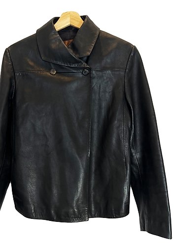 Alpha industries store a2 leather jacket