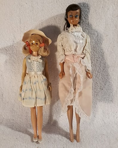 Barbie teenage fashion model clearance with pedestal stock no 850