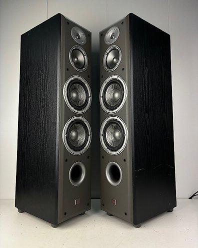 E10 jbl store