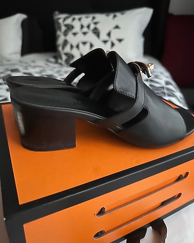 Balenciaga clearance sneakers 39