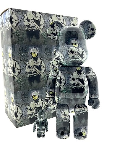 MEDICOM TOY - BE@RBRICK RIOTCOP 100％ &amp; 400％ BRANDALISM Brandalism Riot Cop Statue Original Version Multi