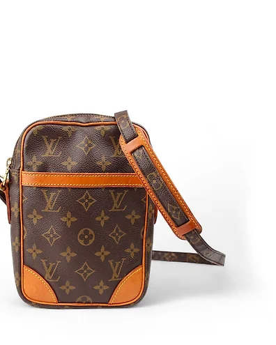 Louis Vuitton Montaigne Handbag auction online Catawiki