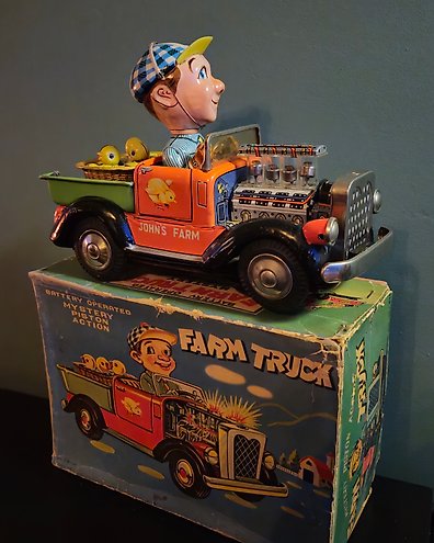 Modern Toys - Tin toy - Japanese Tinplate Radar Station