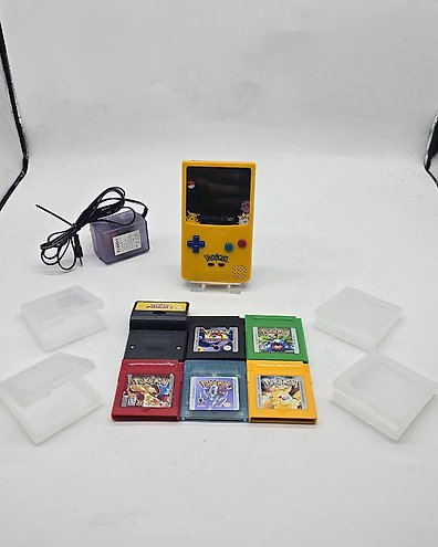 Customized Nintendo Gameboy Color Pokemon Pikachu Edition