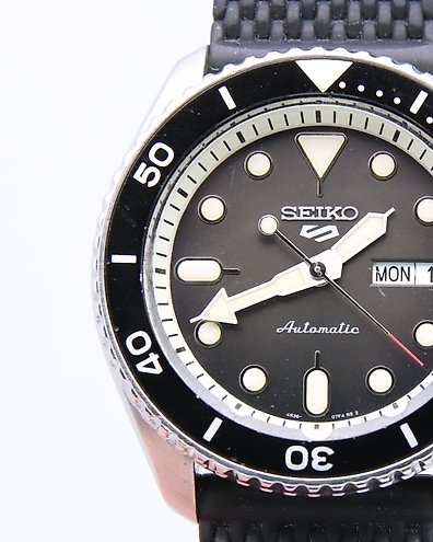 Seiko - Sportsman Calendar Diashock 17 Jewels - No Reserve Seiko - Sportsman Calendar Diashock 17 Jewels - No Reserve