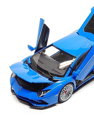 Autoart 1:18 - Model sports car - Lamborghini Aventador S Autoart 1:18 - Model sports car - Lamborghini Aventador S