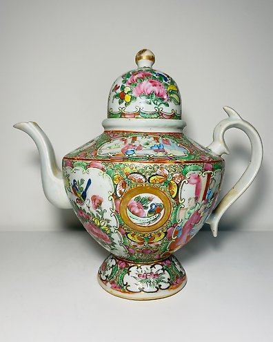 White Buddha Monk - 粉彩弥勒佛瓷造像- Porcelain - China