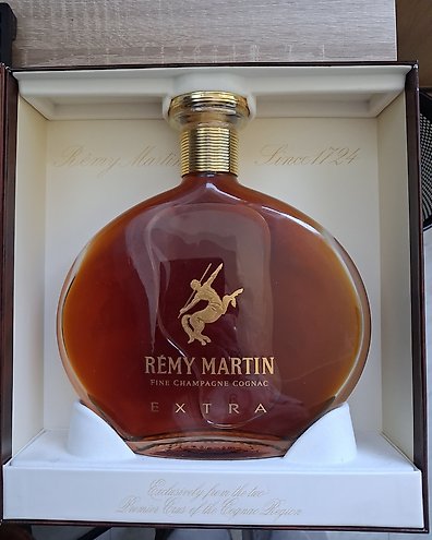 Rémy Martin - Extra Perfection - b. 1990s - 70cl - auction